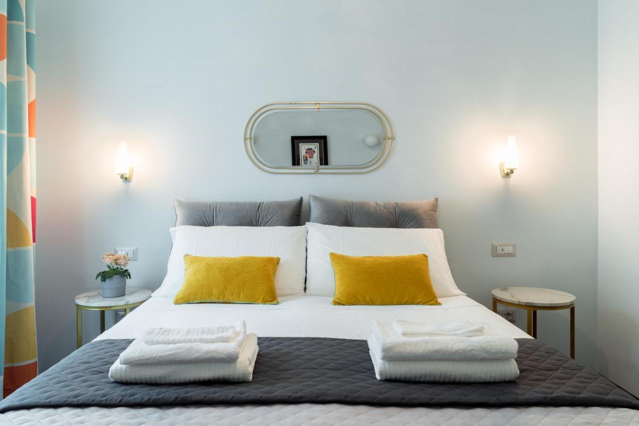 Contus Retro Guest House Cagliari Ngoại thất bức ảnh
